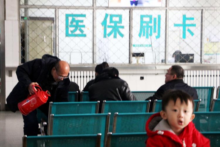 孩子高燒需牢記：退燒藥只對癥不去根