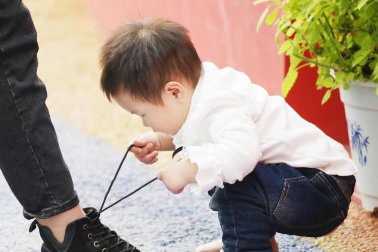 超八成受訪家長(zhǎng)稱：會(huì)比較自家孩子與別人家孩子