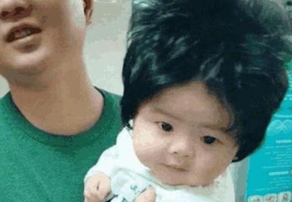 如此發(fā)量寶寶怎能不讓人羨慕 孕媽記得做好這幾點