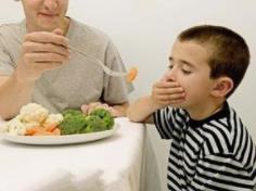 偏食都是慣出來的萬不能縱容 對寶寶造成的影響那么多