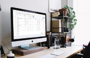 親貝觀察丨疫情里的線上課堂 家長的陪伴就是陪學(xué)