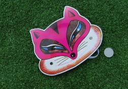 小狐貍闖進(jìn)幼兒園家長們不放心了 切記泛濫愛心