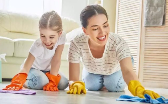 怎么在家務(wù)中教育孩子呢？