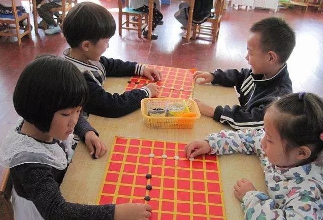 早教：學習五子棋給孩子帶來的好處