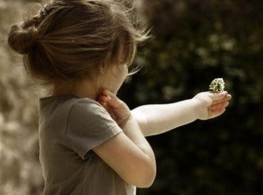 家長如何巧妙提高寶寶面對挫折的勇氣?