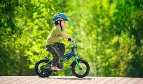 春暖花開，是時候要教孩子學(xué)騎車了