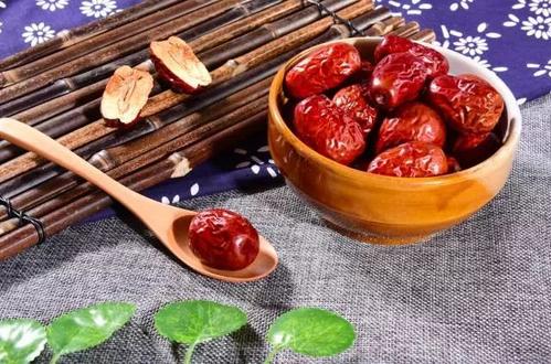 習(xí)慣吃素食的女孩 如何來補充鐵元素呢?