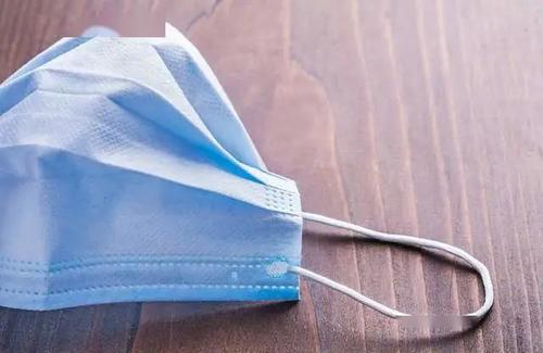 天太熱想摘口罩怎么辦？鐘南山等專家這樣說