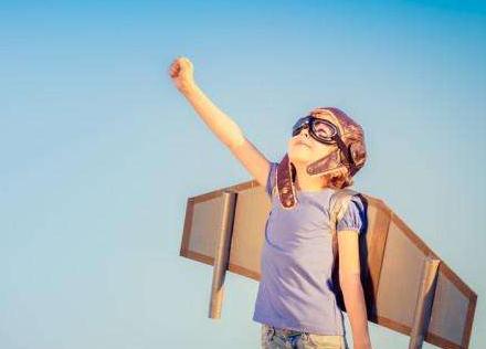 鼓勵(lì)孩子自由探索讓他更自信