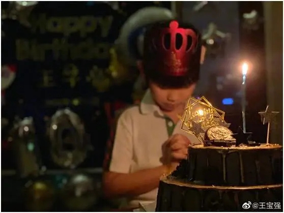 王寶強(qiáng)為兒子慶生 夫妻合體雖氣氛略顯冷淡但祝福不減