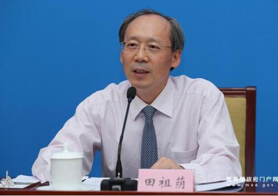 教育部：義務(wù)教育教師工資不低于公務(wù)員 年底前必須完成