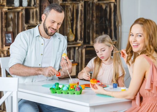 放下手機(jī)，家長也要把游戲玩起來