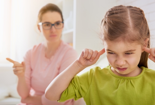 你敢說沒威脅過孩子？親貝網(wǎng)小編教你如何好好說話