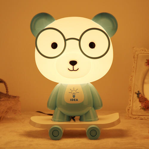 預(yù)防近視的學(xué)習(xí)用品 兒童護(hù)眼燈怎么選