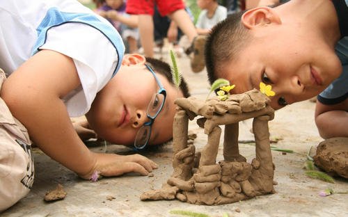 男孩子太淘氣不好養(yǎng)育 可能是因?yàn)槟悴粔蚨?/>
      <div   id=