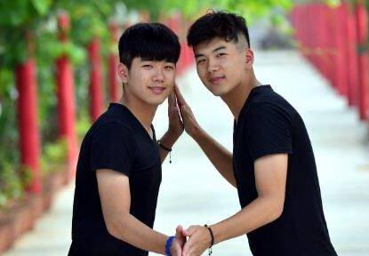 近10年超10對雙胞胎高考分數(shù)相同 心有靈犀不是吹的