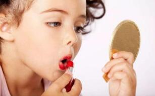 當孩子進入審美敏感期 聰明的家長怎么正確引導(dǎo)