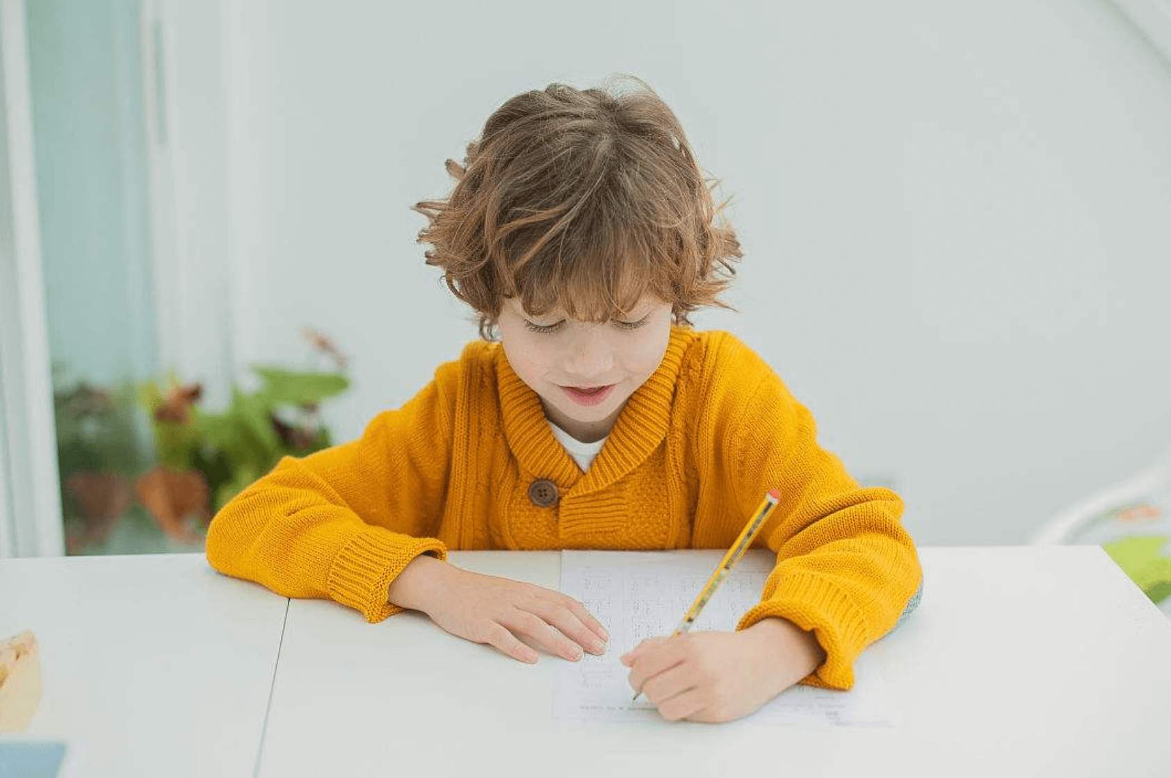 孩子左撇子，媽媽需要做些什么呢？