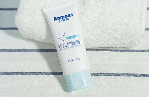 安慕斯嬰兒護臀膏五效合一 呵護嫩肌膚