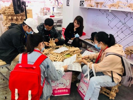  用益智積木來傳承非遺技藝 巧林閃耀2020CTE中國玩具展
