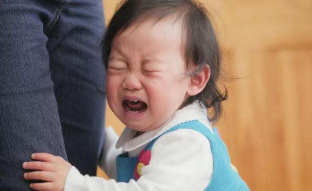 孩子任性、不聽話？爸爸媽媽的這三種行為有很大關(guān)系