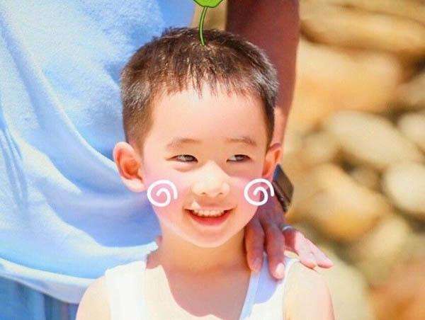 應(yīng)采兒的虎媽教育出圈？教給你怎么get小小春小甜椒同款