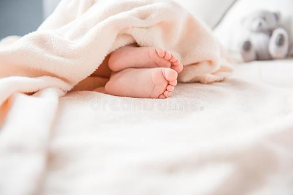 孩子醒的特別早？試試這幾招