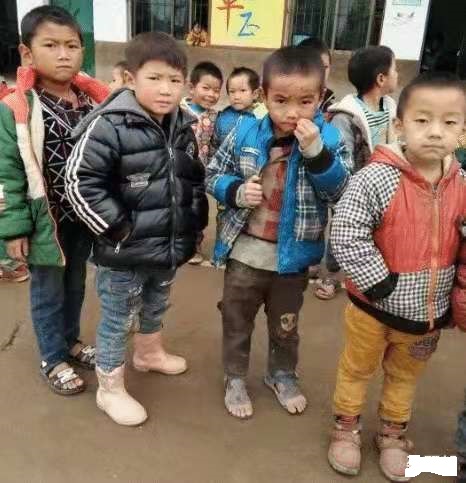 這4種棉鞋上“黑名單”，家長們給孩子買鞋要注意了