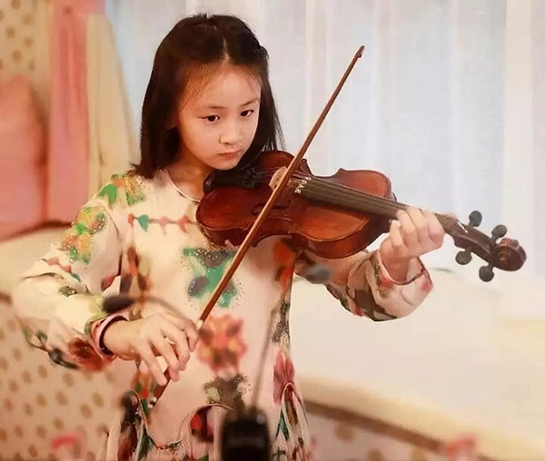 森蝶越長越像田亮，網友直呼：還我初戀