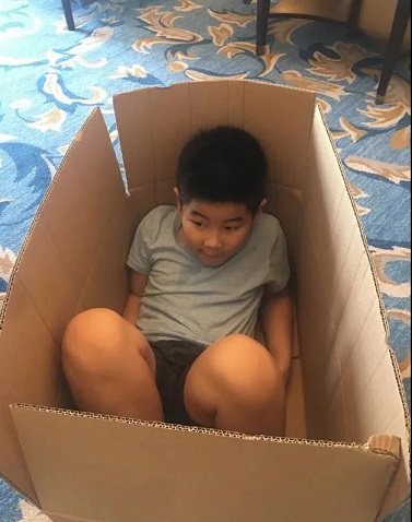 沙溢曬圖“東北宋仲基”發(fā)福，網友催促其減肥