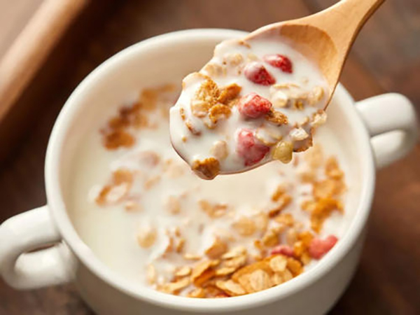 兒童早餐也分紅黑榜，你給孩子吃的哪一種？