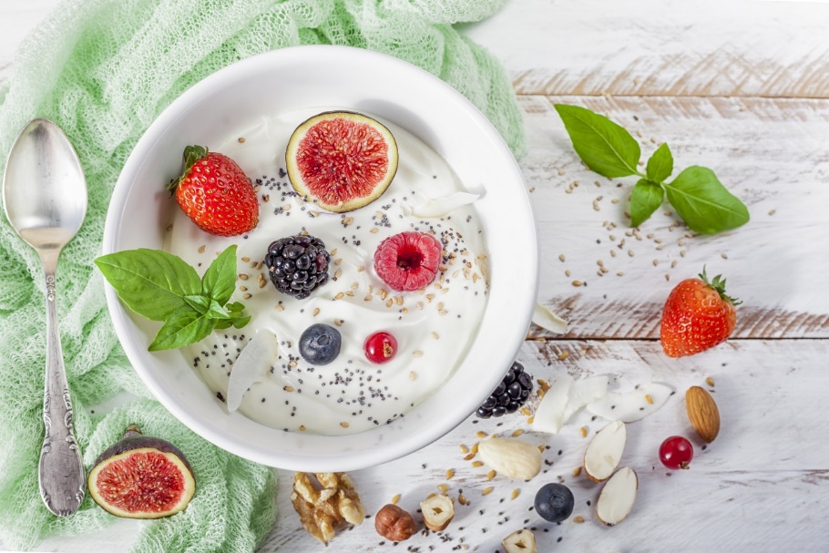 大果粒、輕養(yǎng)生、植物基……新消費時代下的酸奶變革史