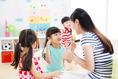 孩子太放得開，可能暗示教育方式不當