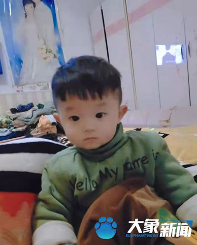 被爸爸舉高高摔進(jìn)ICU的男嬰，醫(yī)生：希望不大了