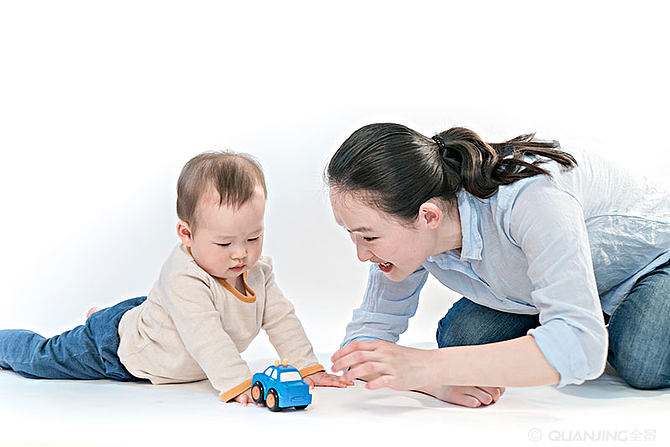 秦昊因女兒被欺負(fù)落淚上熱搜，有這6個(gè)特點(diǎn)的孩子，長(zhǎng)大后容易受欺負(fù)！