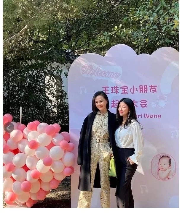 朱珠女兒名字首曝光，貴氣十足