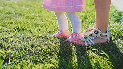 孩子走路太晚是發(fā)育遲緩嗎？多大走路才正常？