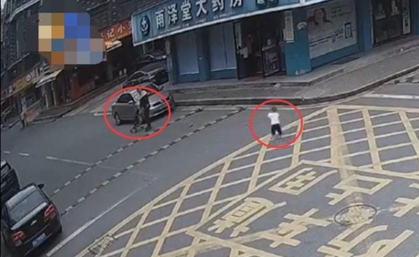 “傷”孩子的兩種教育場合，家長莫踩雷