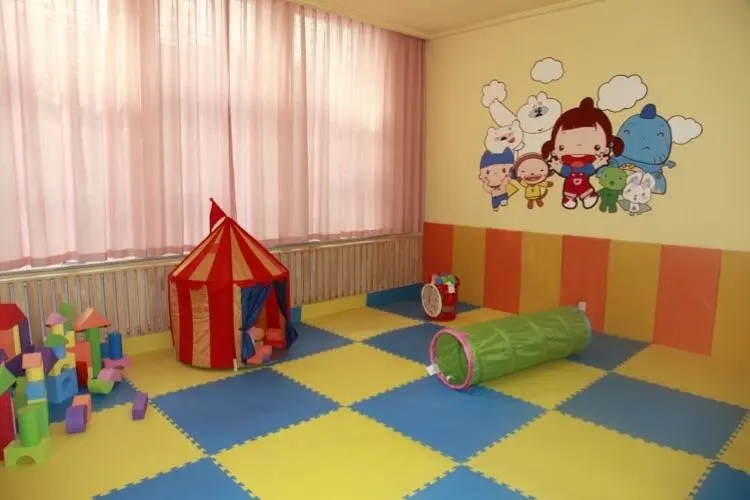 兒童早教不能過于盲目，多位家長講述早教機(jī)構(gòu)經(jīng)過