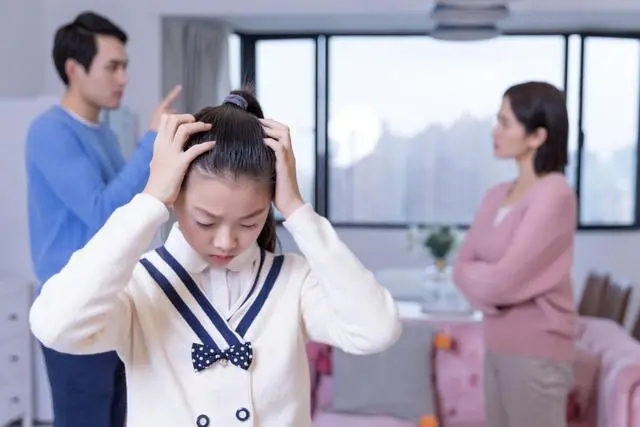 “我不想成為像你一樣的父母”，與原生家庭和解，就是一場騙局？