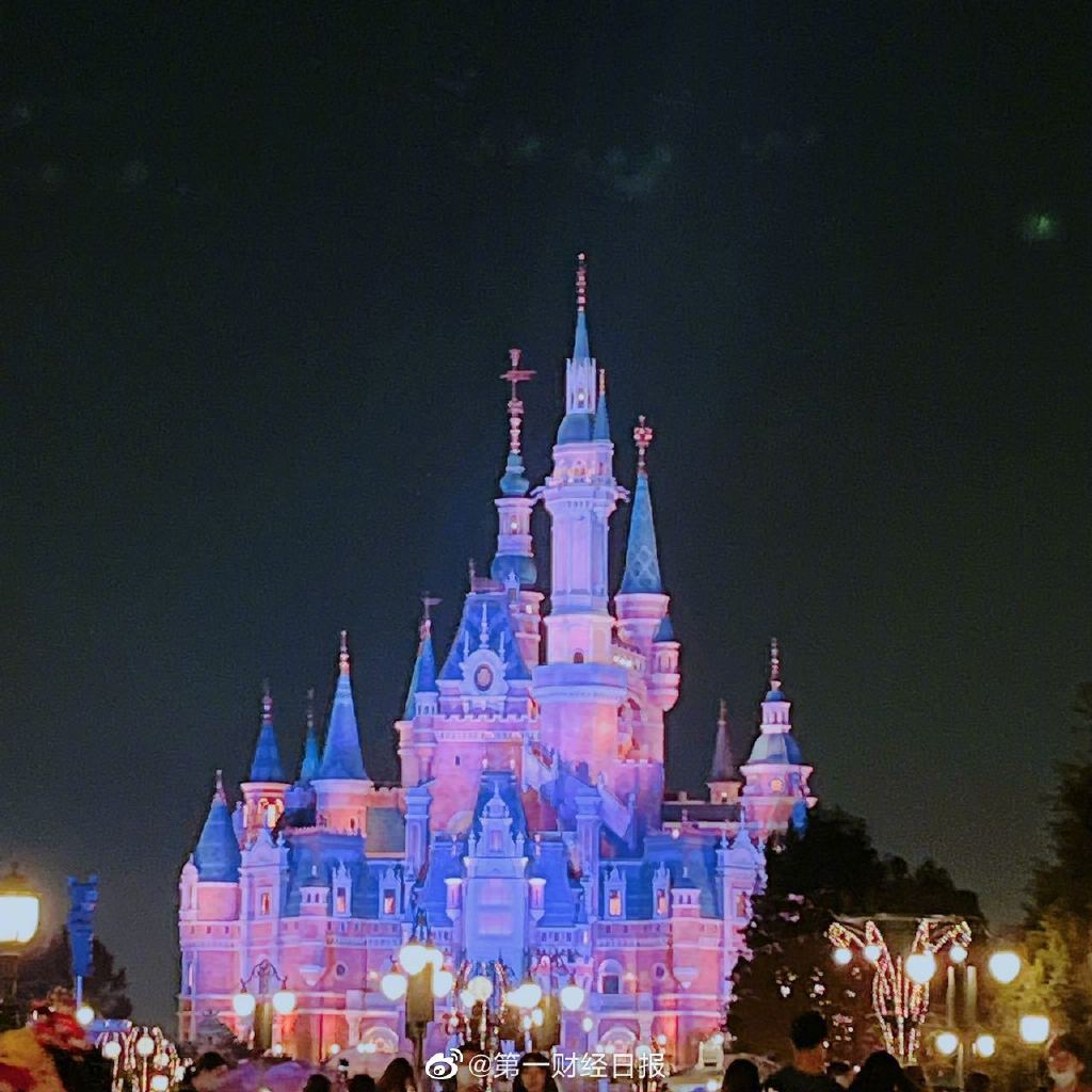 上海迪士尼恢復(fù)迪士尼朋友擁抱等互動