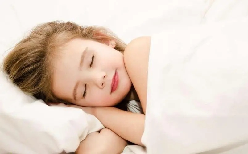 嬰幼兒的最佳睡眠姿勢是什么?