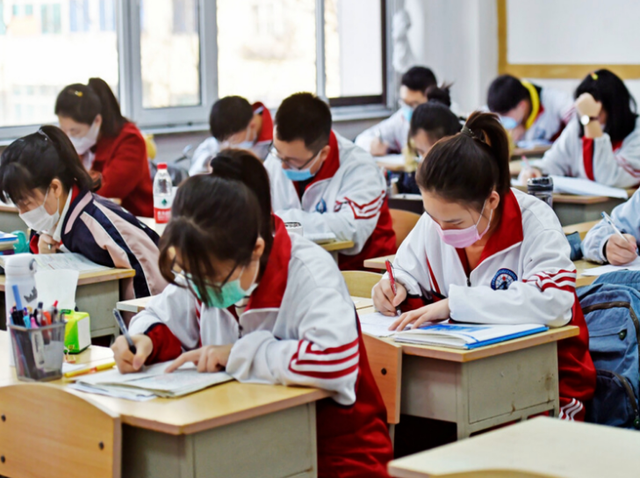 天津：注重內(nèi)涵建設(shè)，促進普通高中優(yōu)質(zhì)多樣特色發(fā)展