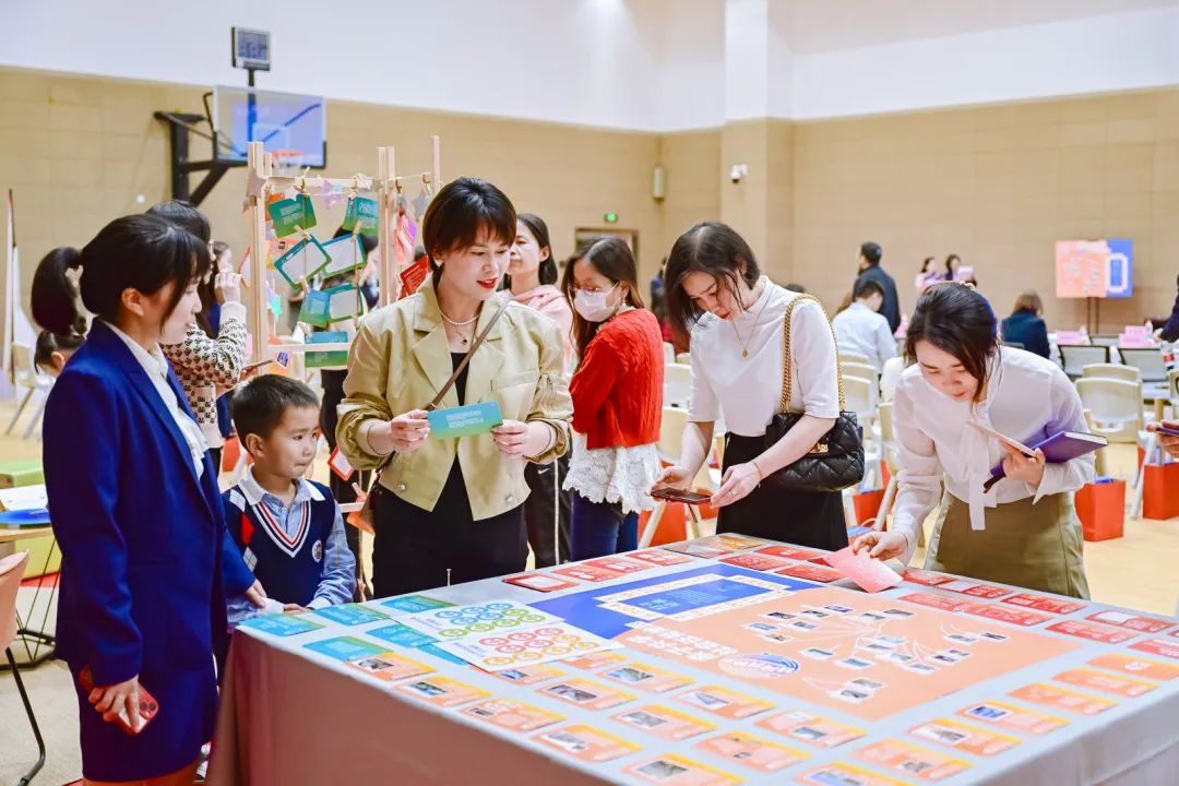 “咆哮育兒”傷害多大？三步法，控制你自己