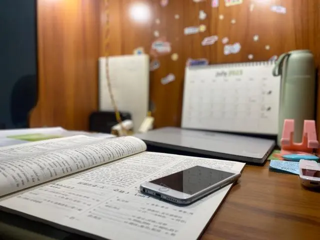 暑假“神獸”回籠親子關(guān)系亮紅燈？聽(tīng)專家們?cè)趺凑f(shuō)