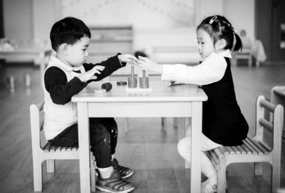 讓孩子遠(yuǎn)離揠苗助長(zhǎng) 家長(zhǎng)須摒棄“學(xué)習(xí)=知識(shí)總量”誤區(qū)