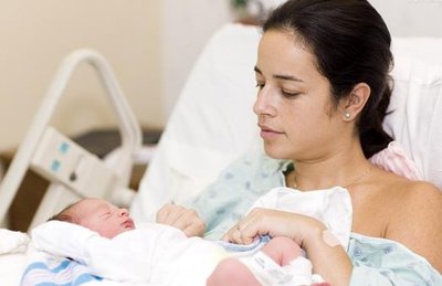 幾個(gè)小妙招，輕松應(yīng)對(duì)坐月子的尷尬事