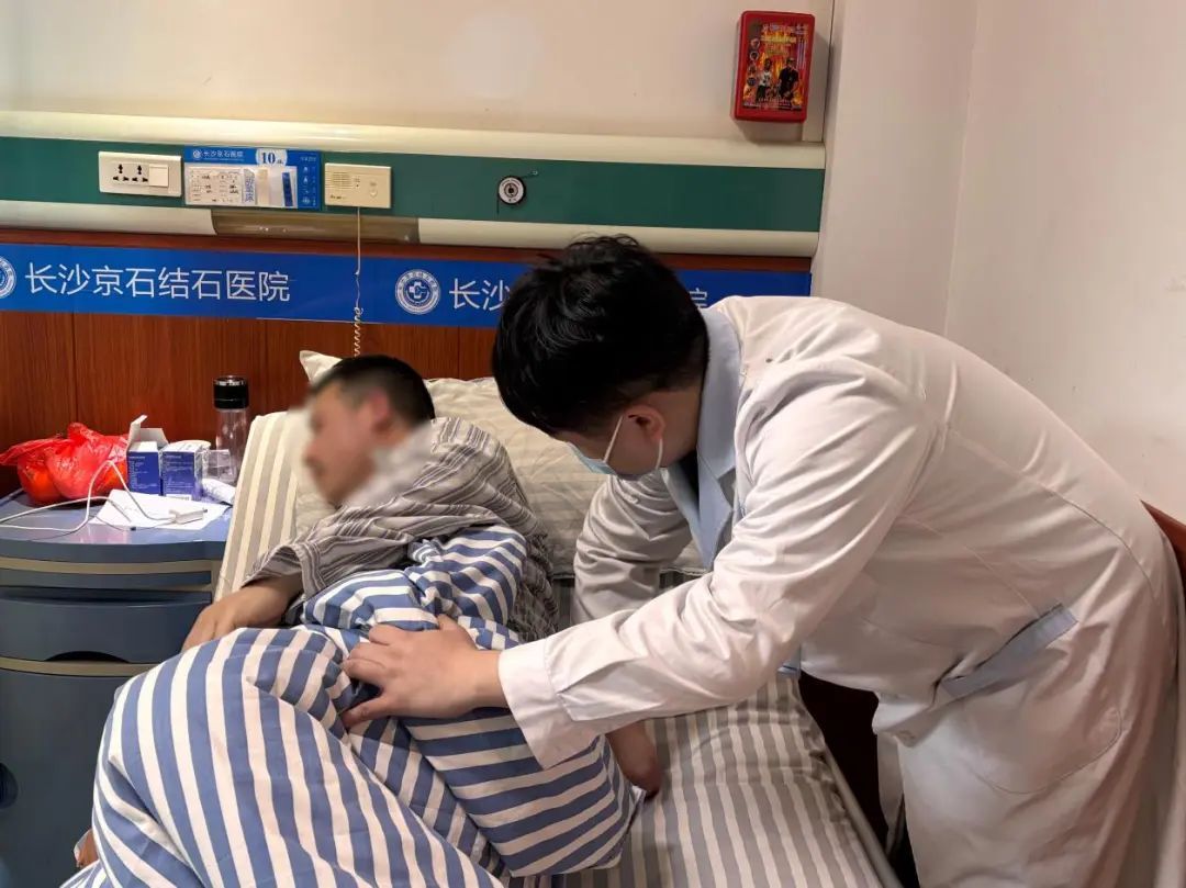 腰痛到嘔吐，竟是“潛伏”4年的它發(fā)作了！醫(yī)生：這些生活習(xí)慣趕緊改