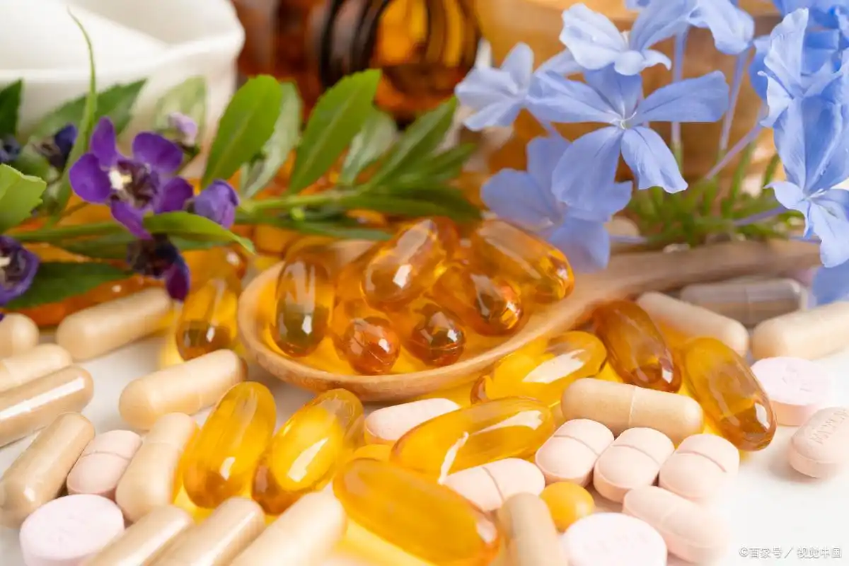 從“免費(fèi)雞蛋”到“AI老中醫(yī)”——叫停保健品“坑老”套路勢在必行