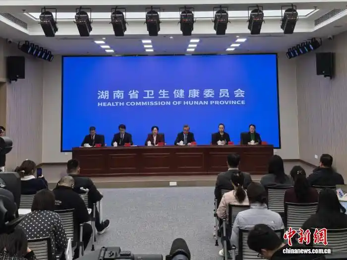 冬至養(yǎng)生防流感 湖南醫(yī)護(hù)人員分享冬季防病秘訣